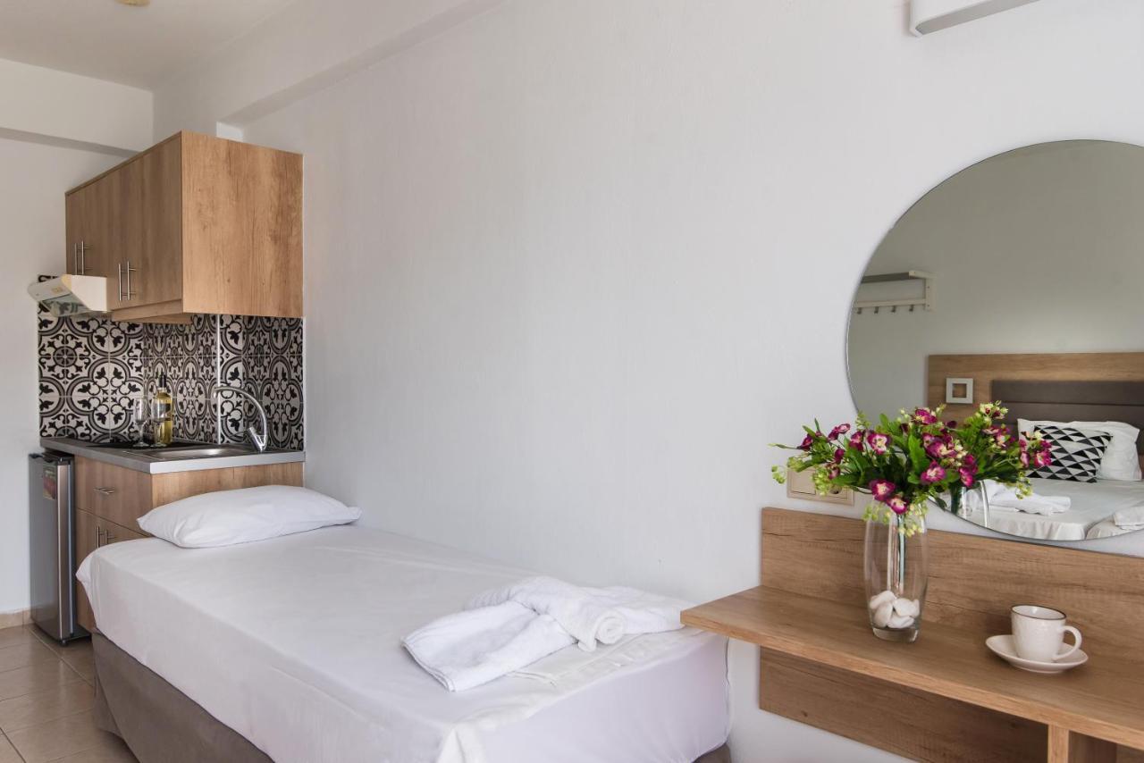 Vagelis Apartments Malia Exterior photo